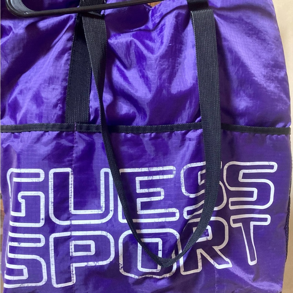 GUESS purple w/pockets gym/beach/all purpose drawstring lock double handle bag.